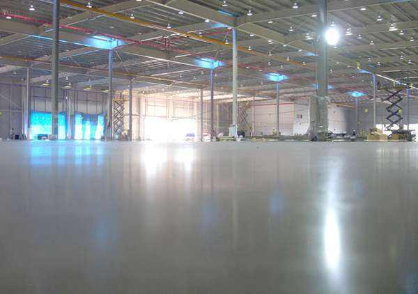 我們?cè)撊绾芜x擇高質(zhì)量的防腐地坪漆呢?